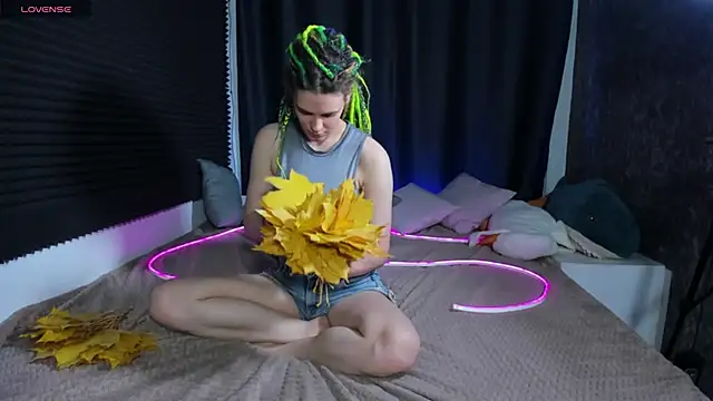 KIKI Krash online show from October 2025 10:36:02 AM