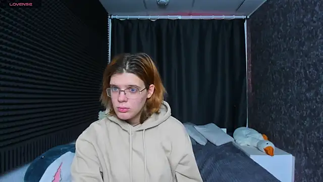 KIKI Krash online show from February 2025 10:07:01 AM