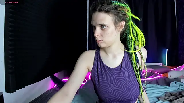 KIKI Krash online show from December 2025 10:40:01 AM