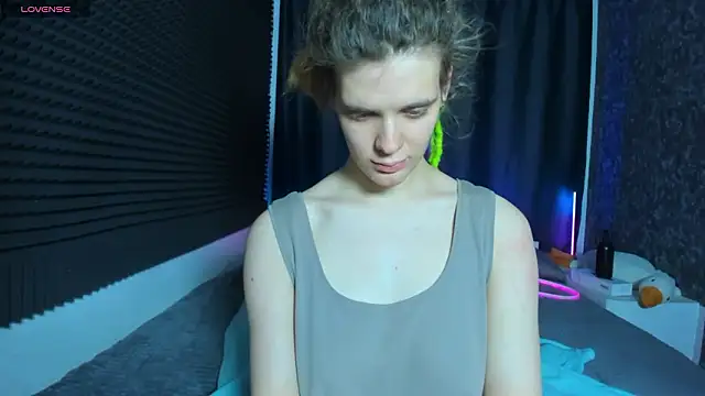 KIKI Krash online show from January 2026 11:02:02 AM