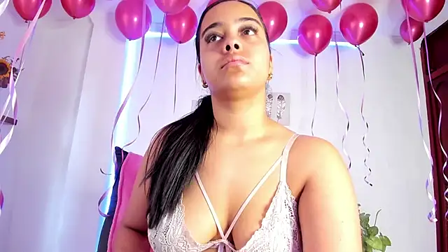 anniesweet- online show from October 2025 02:36:01 PM