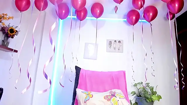 anniesweet- online show from October 2025 01:35:02 PM