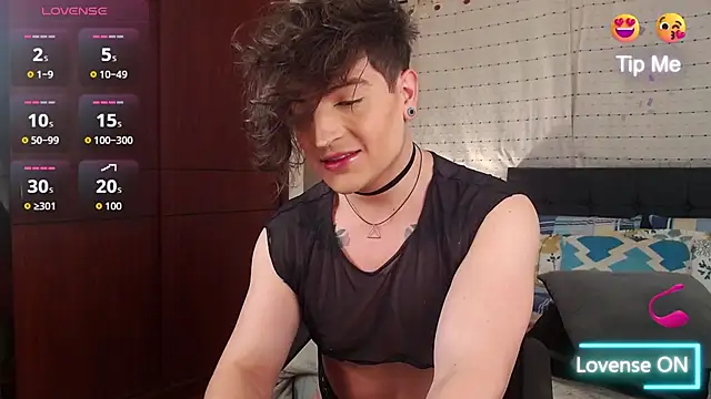 Hornymoan online show from November 2025 10:46:02 PM