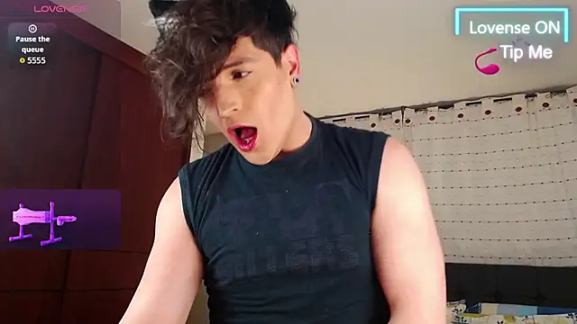 Hornymoan online show from December 2025 10:43:01 PM