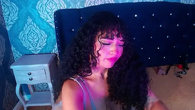 Sofiacowperx online show from January 2026 12:14:02 AM