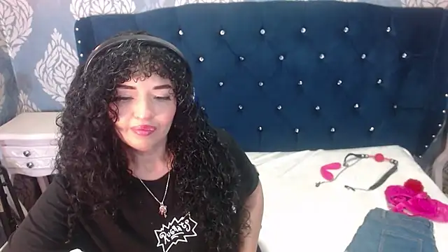 Snapshot of Sofiacowperx chatting on May 2026 01:31:02 PM Sofiacowperx online show from May 2026 01:31:02 PM