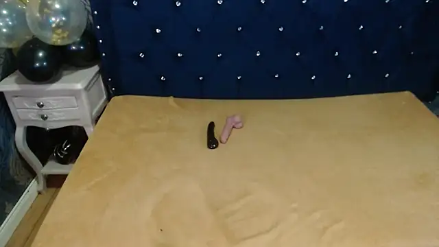 Sofiacowperx online show from April 2026 07:07:02 PM