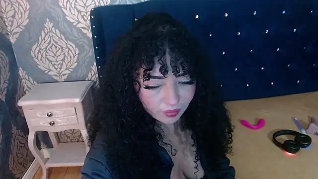 Sofiacowperx online show from January 2026 01:26:01 PM