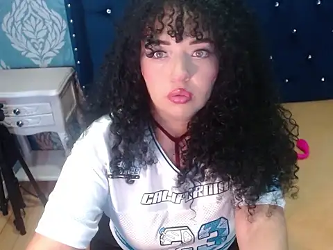 Sofiacowperx online show from March 2026 04:00:01 PM