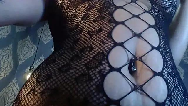 Sofiacowperx online show from February 2026 07:06:02 AM