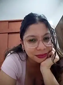 Carliina Soussa online show from April 2026 11:50:01 PM