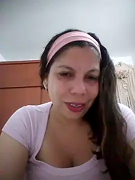 Carliina Soussa online show from December 2025 12:33:02 AM