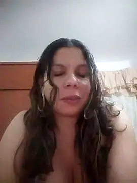 Snapshot of Carliina_Soussa chatting on October 2025 01:50:02 AM Carliina Soussa online show from October 2025 01:50:02 AM