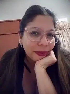 Carliina Soussa online show from May 2026 12:30:01 AM