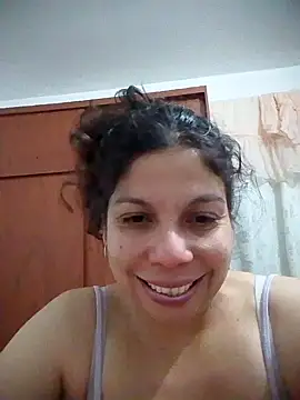 Snapshot of Carliina_Soussa chatting on March 2025 02:33:01 AM Carliina Soussa online show from March 2025 02:33:01 AM