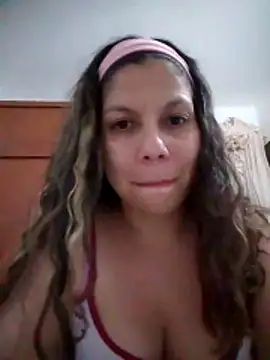 Carliina Soussa online show from November 2025 12:11:02 AM