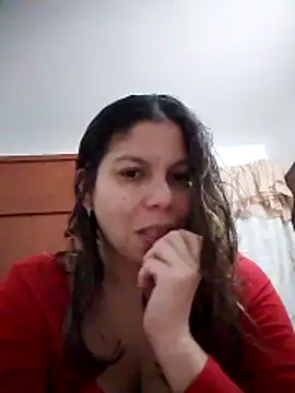 Snapshot of Carliina_Soussa chatting on October 2025 11:14:02 PM Carliina Soussa online show from October 2025 11:14:02 PM