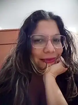 Carliina Soussa online show from April 2026 10:41:01 PM