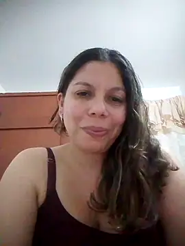 Snapshot of Carliina_Soussa chatting on September 2025 10:27:02 PM Carliina Soussa online show from September 2025 10:27:02 PM
