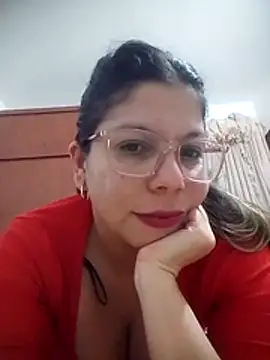 Carliina Soussa online show from April 2026 11:33:02 PM