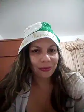 Carliina Soussa online show from December 2025 10:20:02 PM