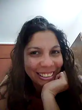 Snapshot of Carliina_Soussa chatting on March 2025 05:00:02 AM Carliina Soussa online show from March 2025 05:00:02 AM