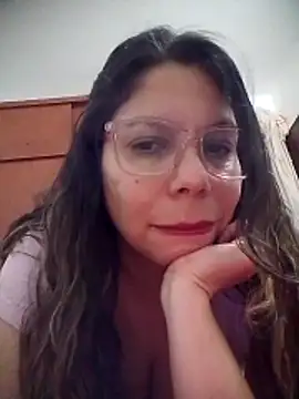 Snapshot of Carliina_Soussa chatting on June 2026 11:39:01 PM Carliina Soussa online show from June 2026 11:39:01 PM