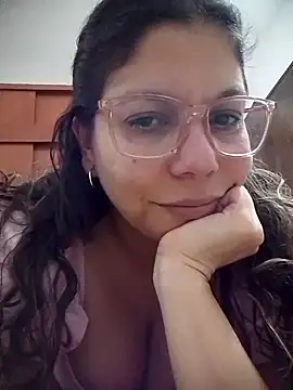Carliina Soussa online show from May 2026 10:27:01 PM