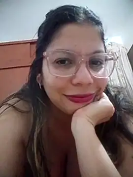 Carliina Soussa online show from April 2026 11:28:01 PM