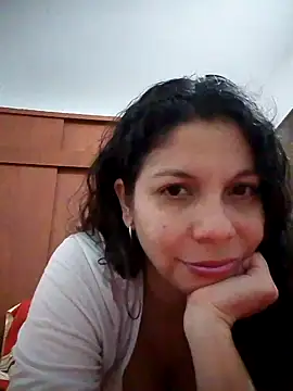 Snapshot of Carliina_Soussa chatting on February 2025 04:24:01 AM Carliina Soussa online show from February 2025 04:24:01 AM