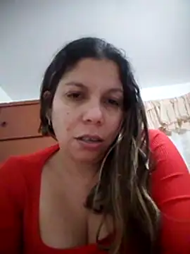 Snapshot of Carliina_Soussa chatting on October 2025 10:52:02 PM Carliina Soussa online show from October 2025 10:52:02 PM