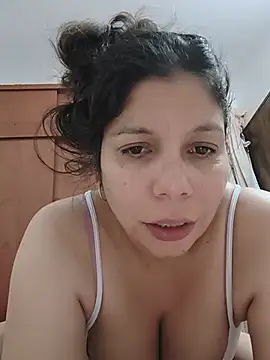 Snapshot of Carliina_Soussa chatting on July 2026 11:57:02 PM Carliina Soussa online show from July 2026 11:57:02 PM