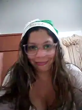 Carliina Soussa online show from December 2025 11:04:01 PM