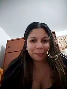 Snapshot of Carliina_Soussa chatting on September 2025 11:11:02 PM Carliina Soussa online show from September 2025 11:11:02 PM