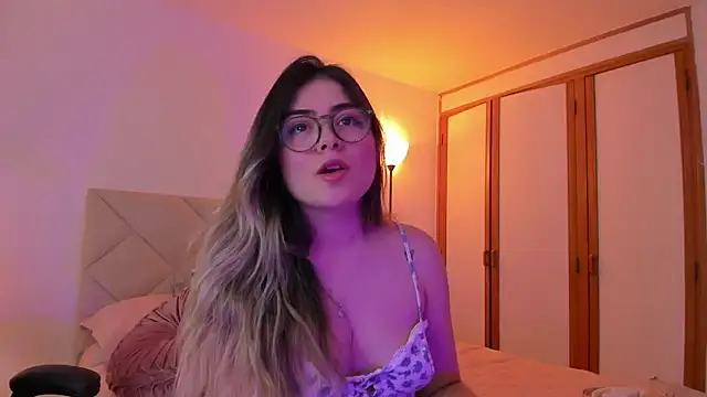 Lau Bee online show from February 2025 06:56:02 PM