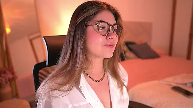 Lau Bee online show from February 2026 06:31:01 PM