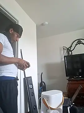 bigboytoy912 online show from April 2026 07:44:01 PM