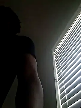 bigboytoy912 online show from April 2026 10:36:02 PM