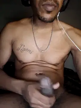 Snapshot of bigboytoy912 chatting on June 2026 03:23:02 AM bigboytoy912 online show from June 2026 03:23:02 AM