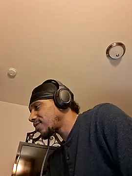 bigboytoy912 online show from May 2026 01:56:01 AM