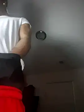 bigboytoy912 online show from April 2026 04:19:01 AM