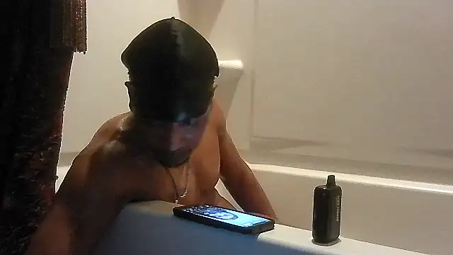 bigboytoy912 online show from April 2026 11:30:02 PM