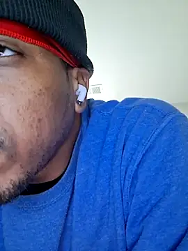 bigboytoy912 online show from April 2026 07:05:02 PM