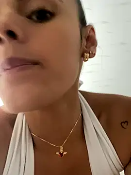 ZoeJohnsoon online show from November 2025 06:46:02 PM