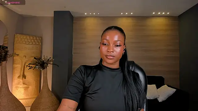 SavannahStorm online show from November 2025 12:06:01 PM