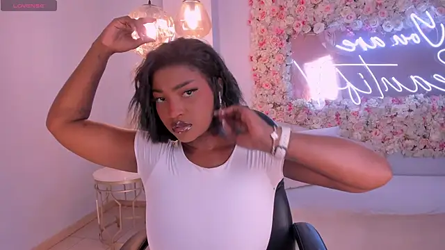 SavannahStorm online show from March 2026 01:02:02 PM