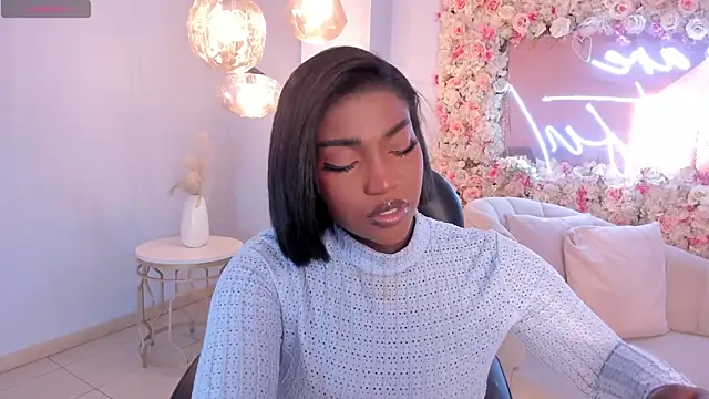 SavannahStorm online show from April 2026 12:23:01 PM