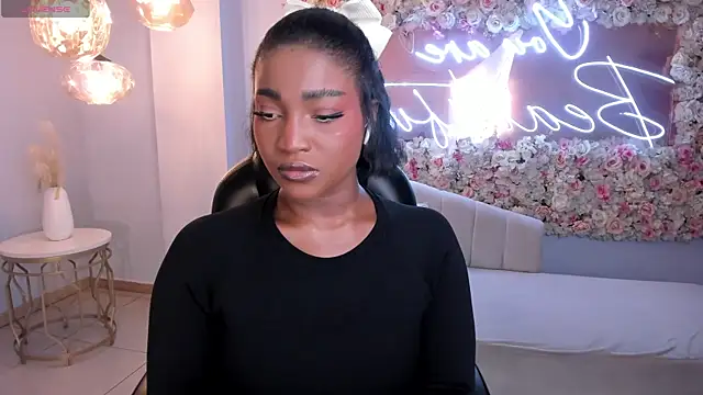 SavannahStorm online show from April 2026 12:06:02 PM