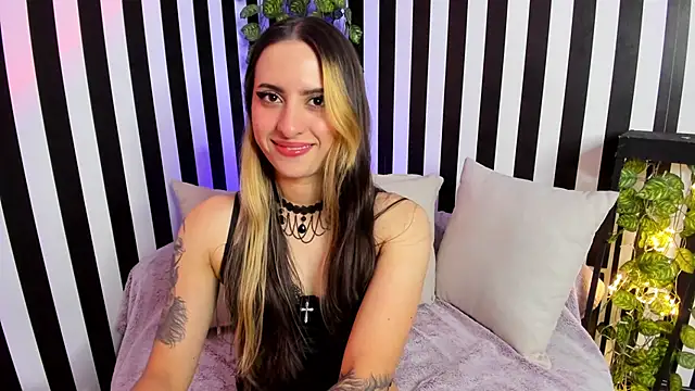 liz goth online show from November 2025 01:55:01 PM