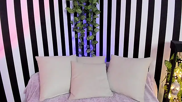 liz goth online show from May 2026 03:54:01 PM